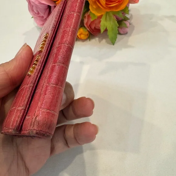 Authentic Miu Miu Pink Crocodile-Embossed Leather Key Case - Picture 6 of 11